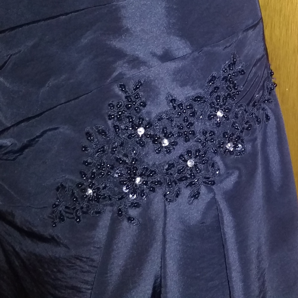 *Jade Couture black sleeveless beaded dress 12 - Picture 2 of 8